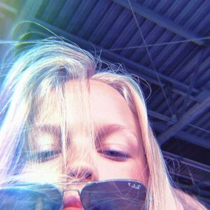 Meet your Posher, Evie